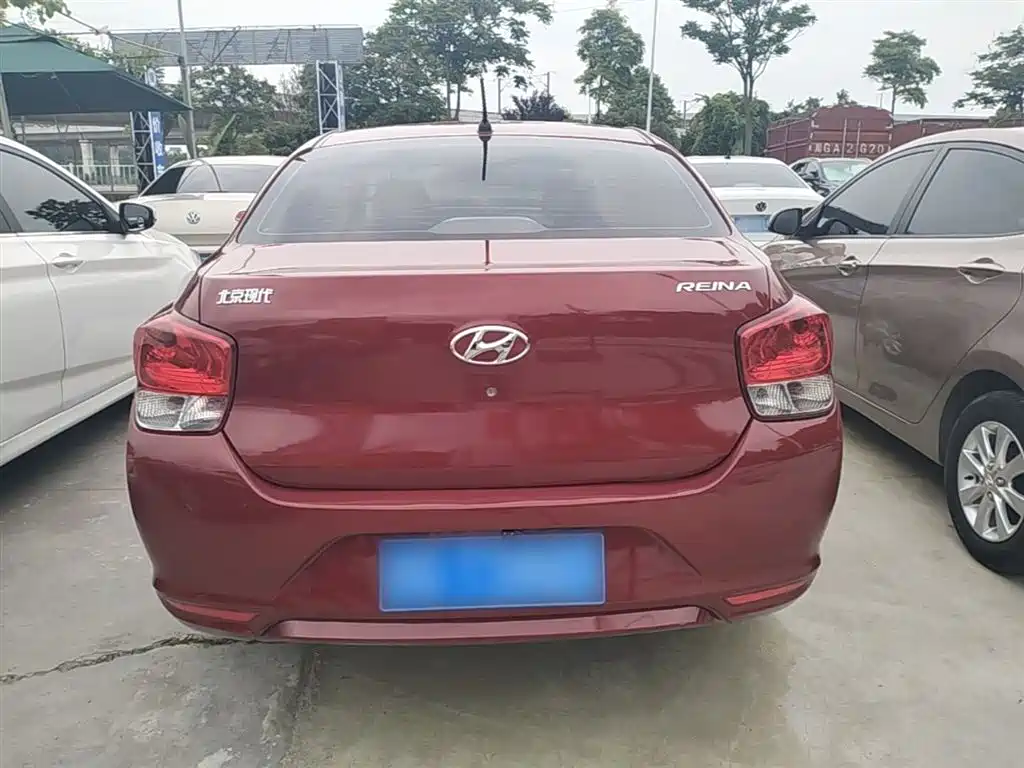 Hyundai Verna — фото 6