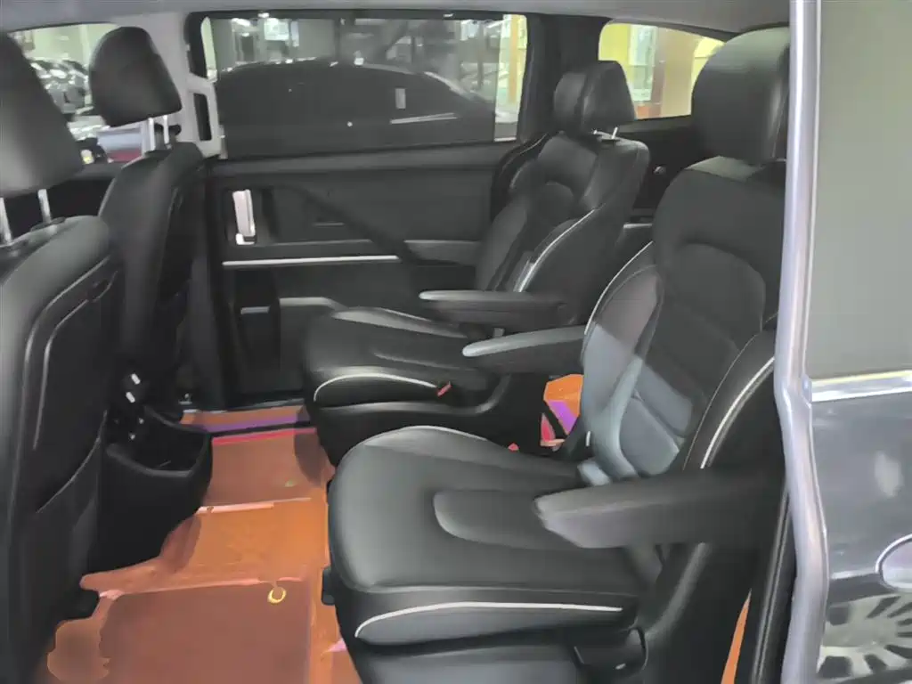 Hyundai Custo — фото 17