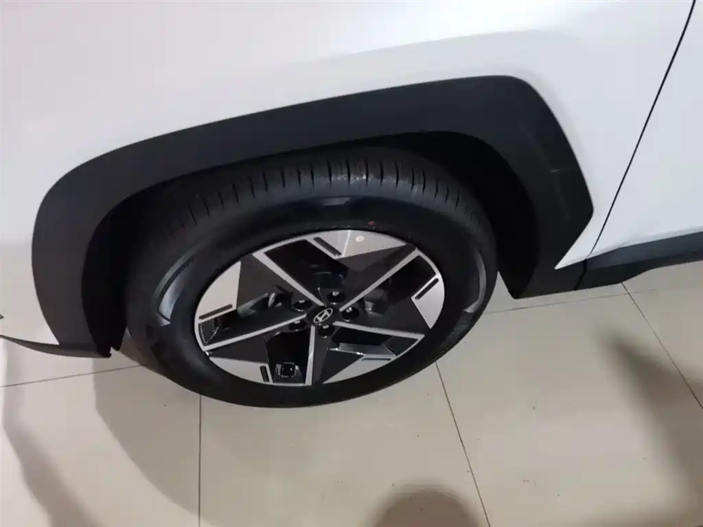 Hyundai Tucson — фото 23