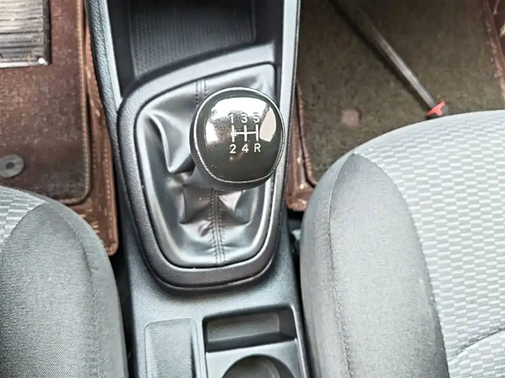 Hyundai Verna — фото 14