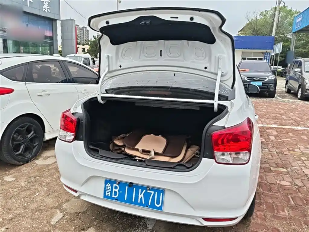 Hyundai Verna — фото 19