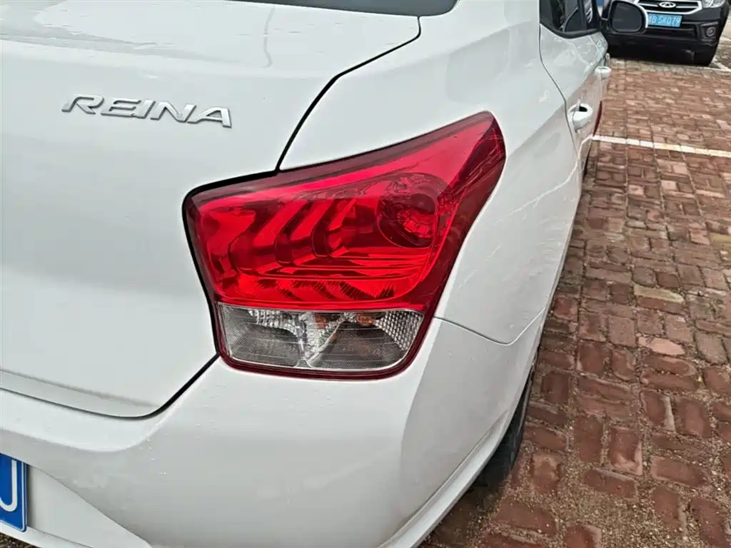 Hyundai Verna — фото 8