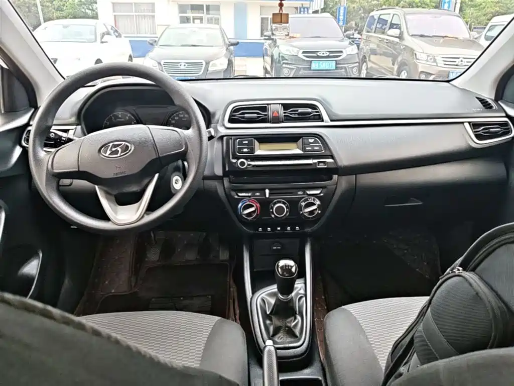Hyundai Verna — фото 10