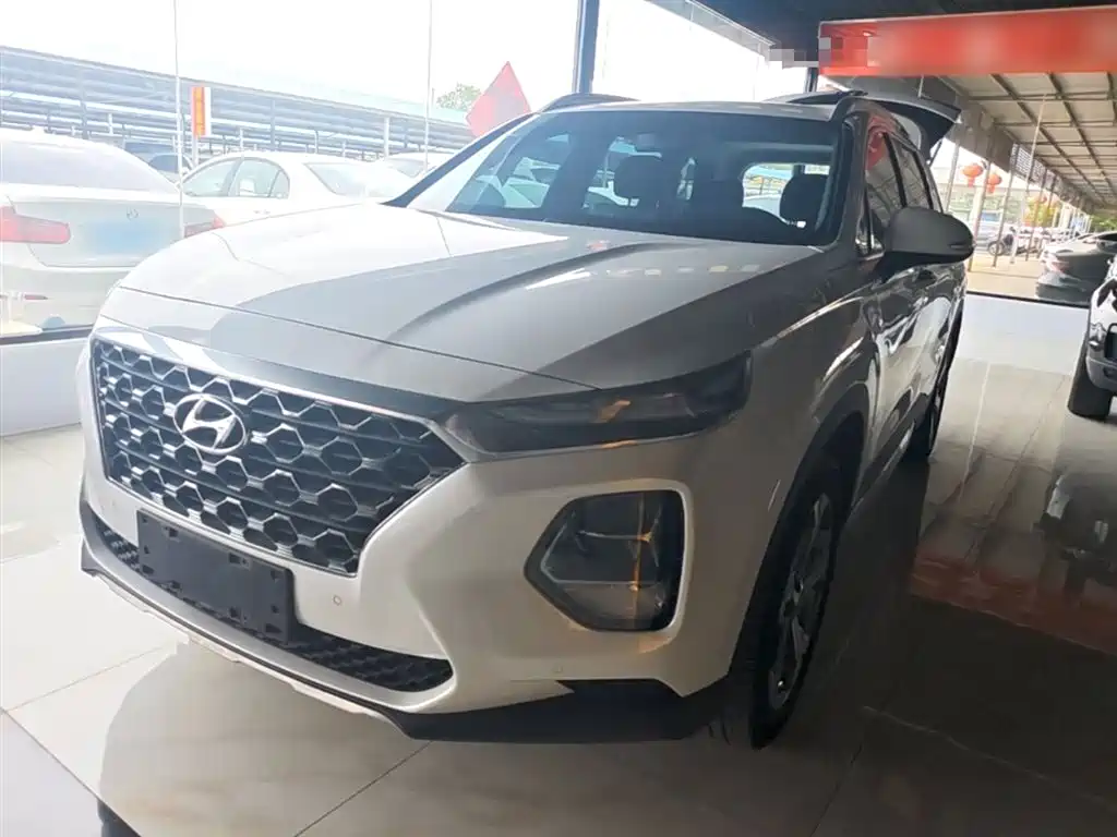 Hyundai Santa Fe — фото 2