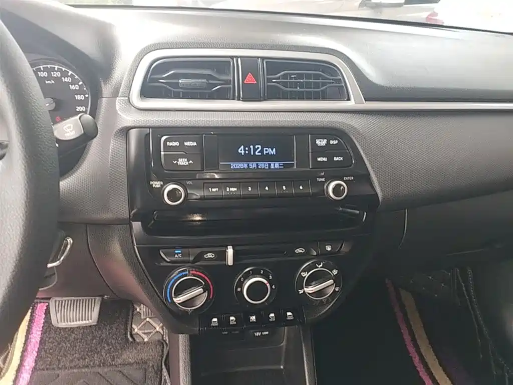 Hyundai Verna — фото 13