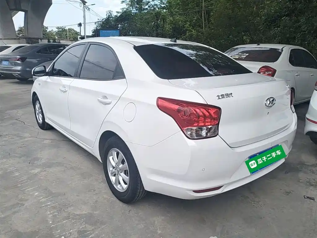 Hyundai Verna — фото 5