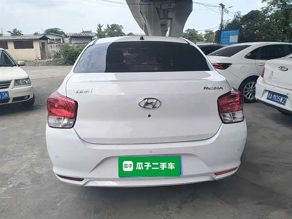 Hyundai Verna — фото 6