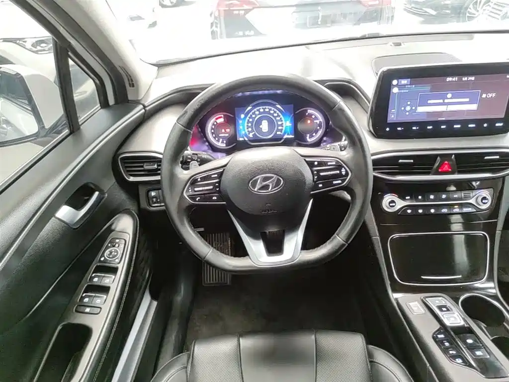 Hyundai Santa Fe — фото 11