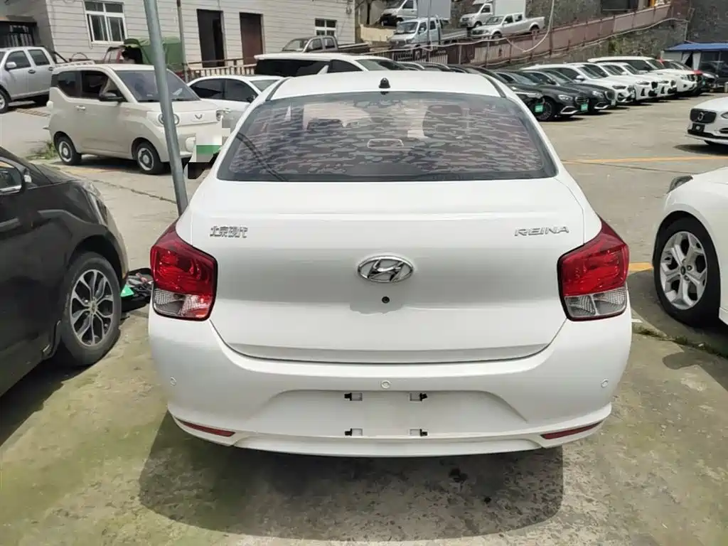 Hyundai Verna — фото 6