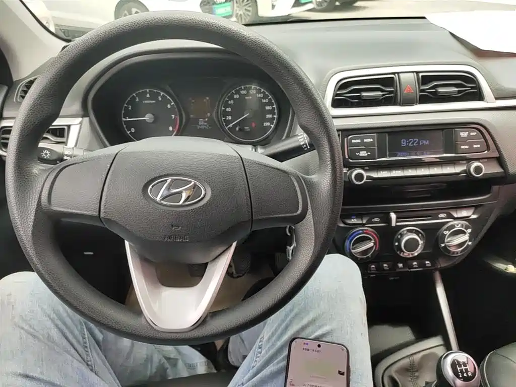 Hyundai Verna — фото 10
