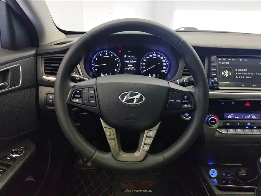 Hyundai Mistra — фото 15