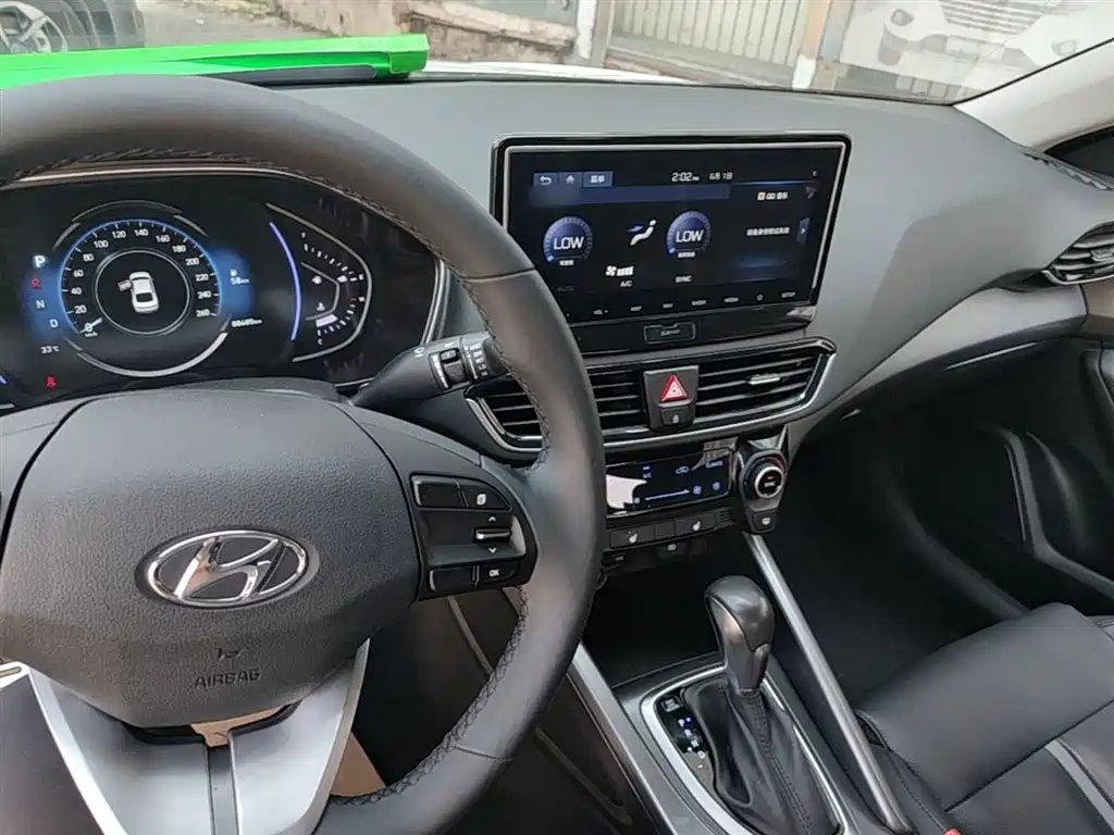 Hyundai Fista — фото 10