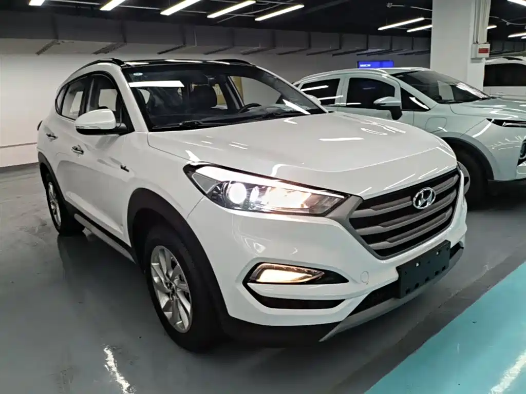 Hyundai Tucson — фото 4