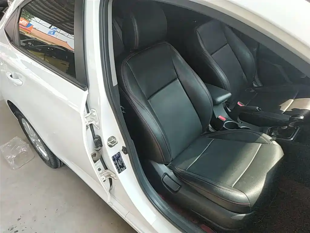 Hyundai Verna — фото 4