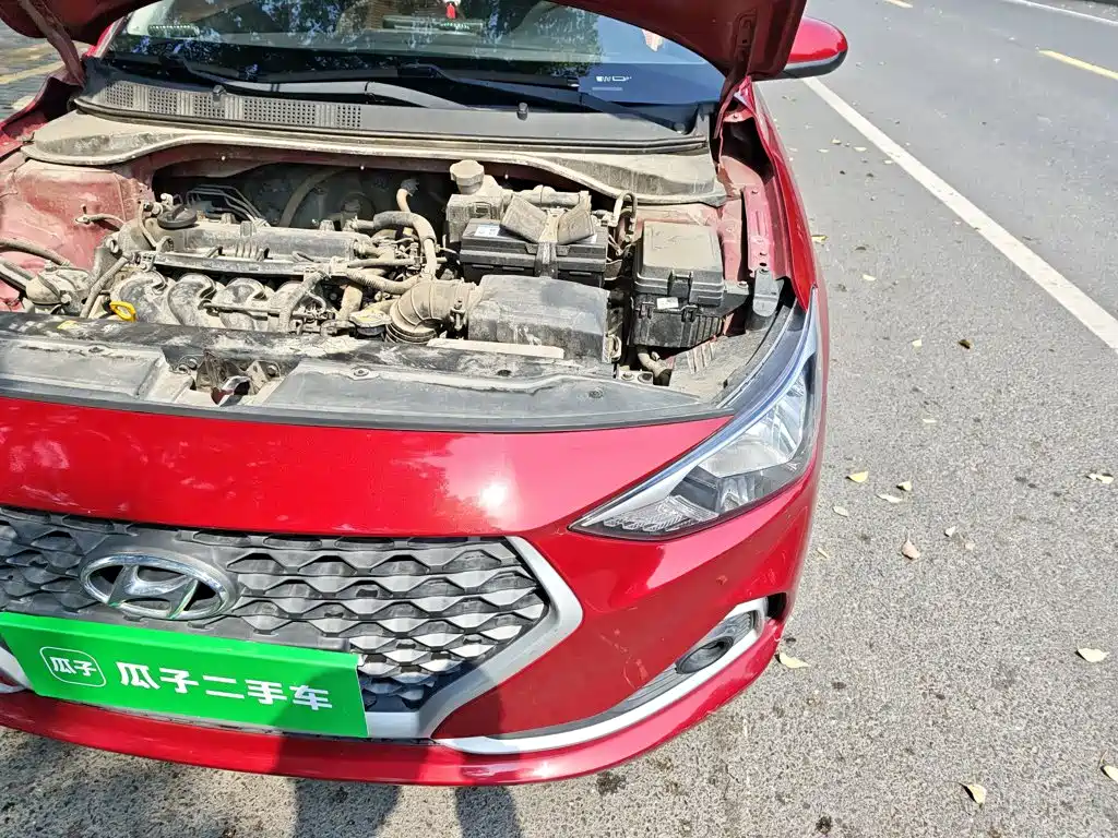 Hyundai Elantra — фото 22