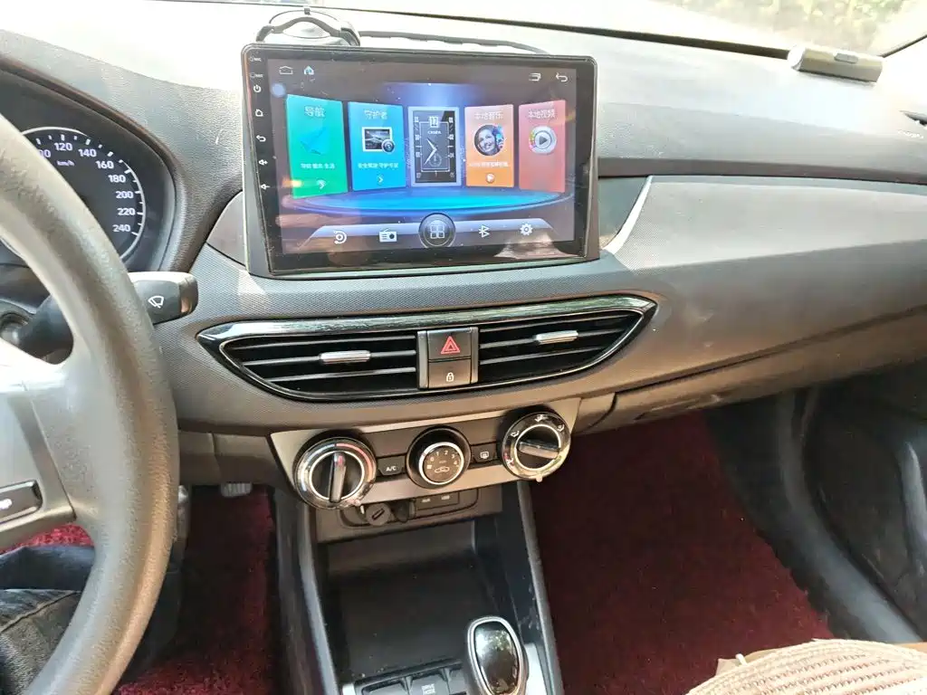 Hyundai Elantra — фото 6