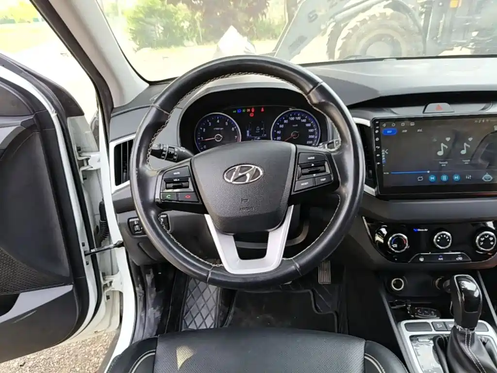 Hyundai ix25 — фото 11