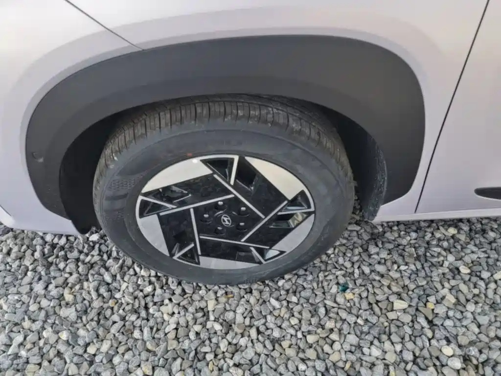 Hyundai EO — фото 23