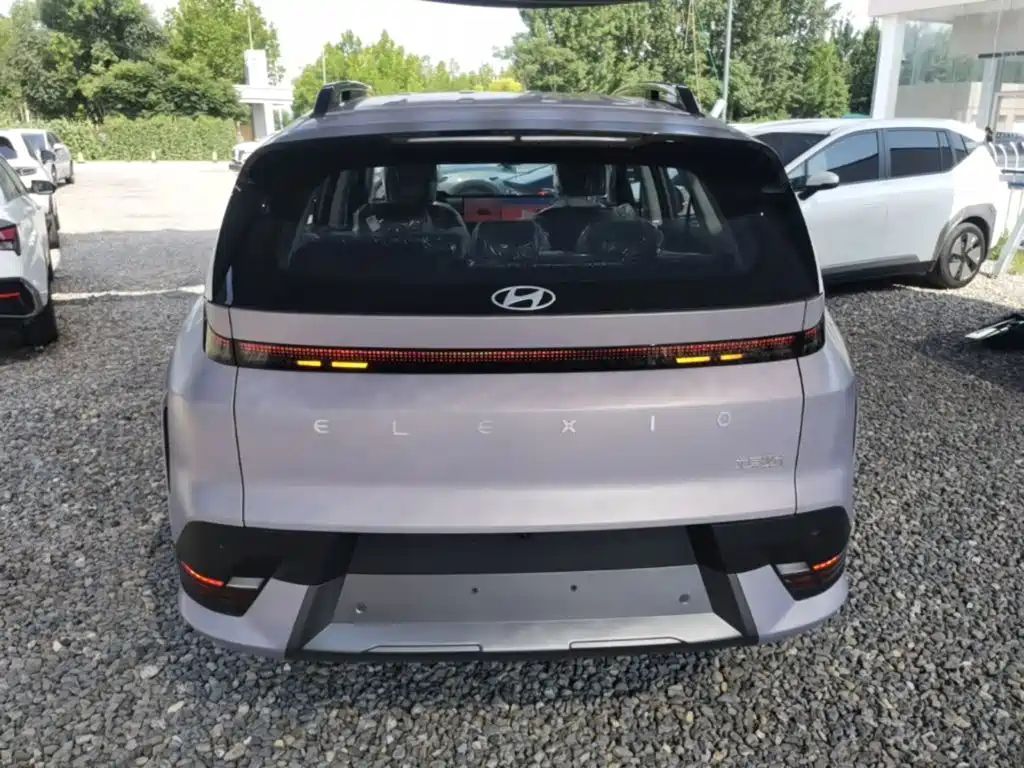 Hyundai EO — фото 6
