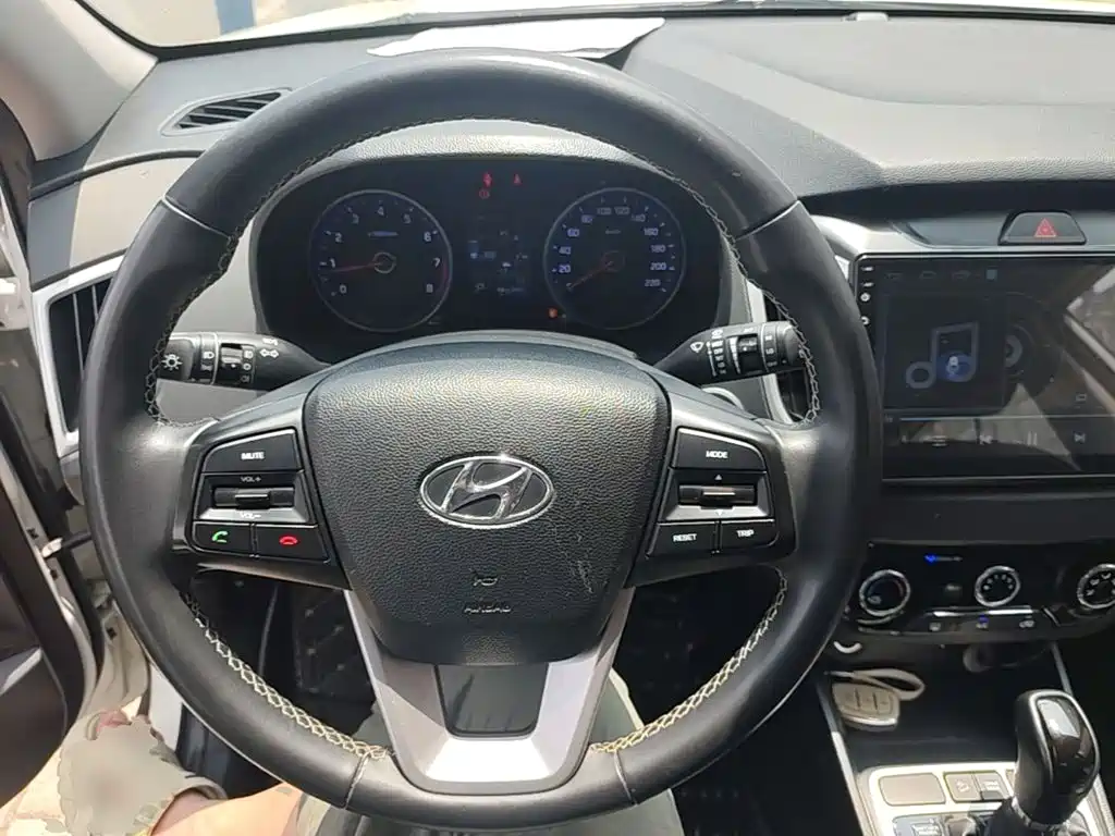 Hyundai ix25 — фото 11