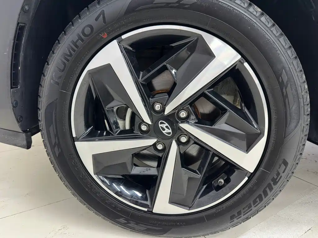 Hyundai ix35 — фото 22