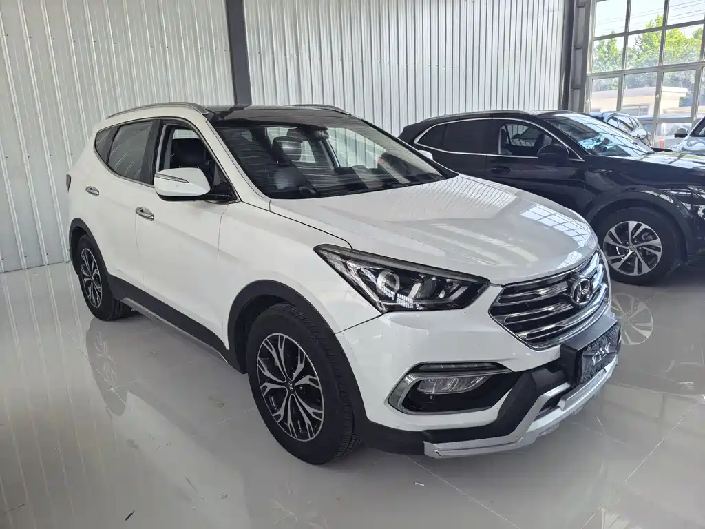 Hyundai Santa Fe — фото 2