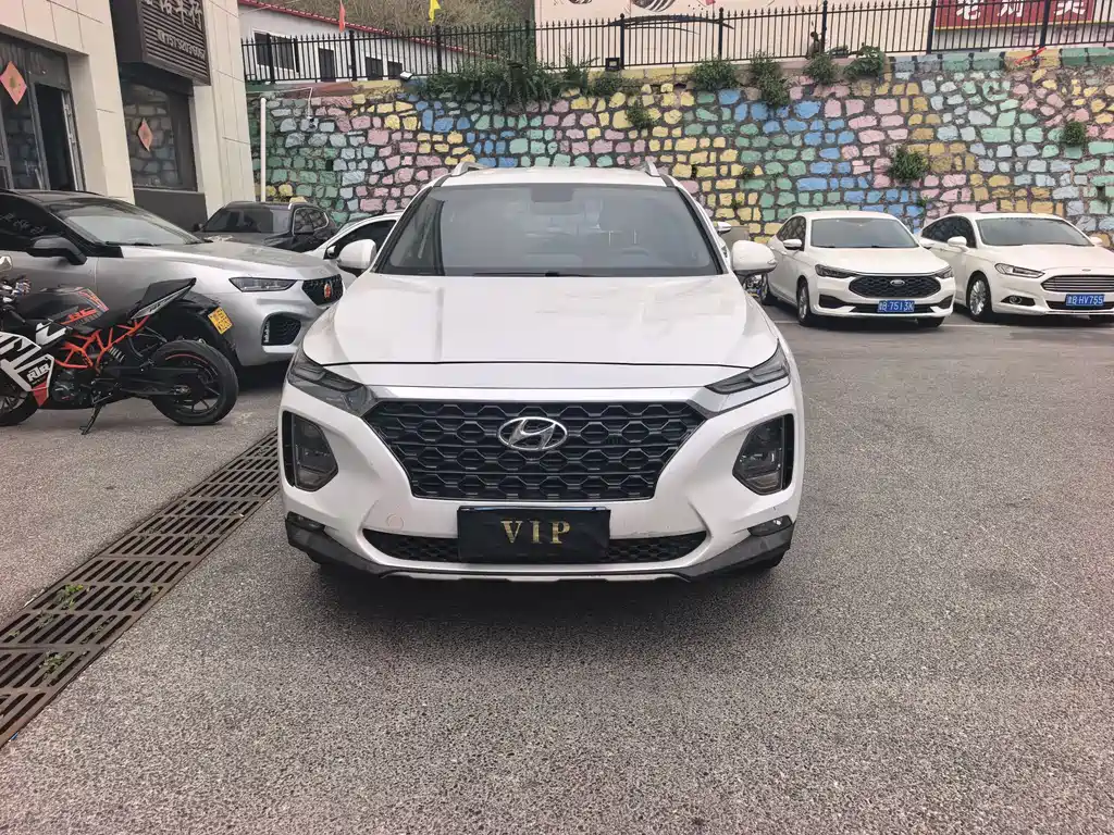 Hyundai Santa Fe — фото 2
