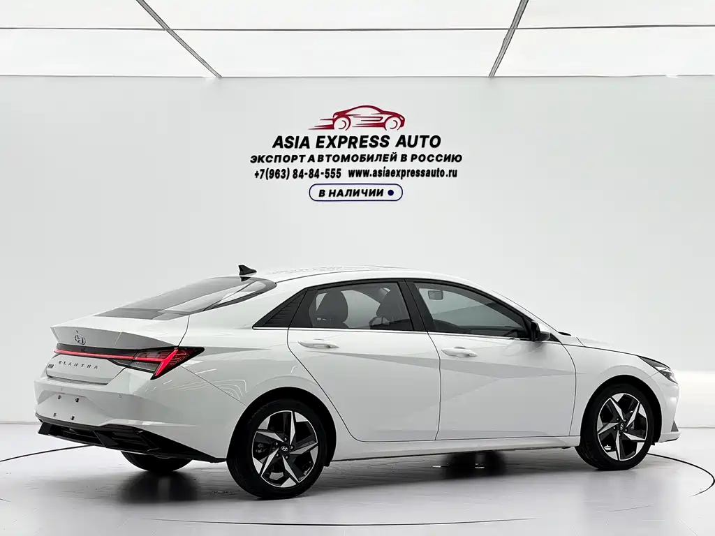 Hyundai Elantra — фото 4