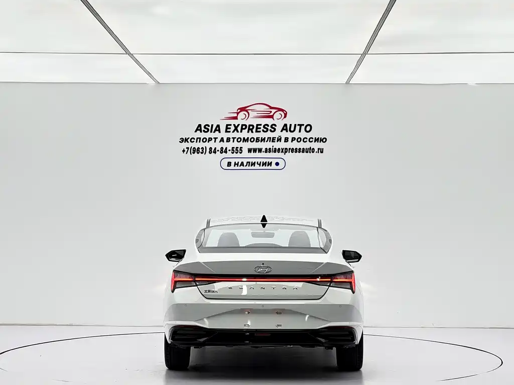 Hyundai Elantra — фото 5