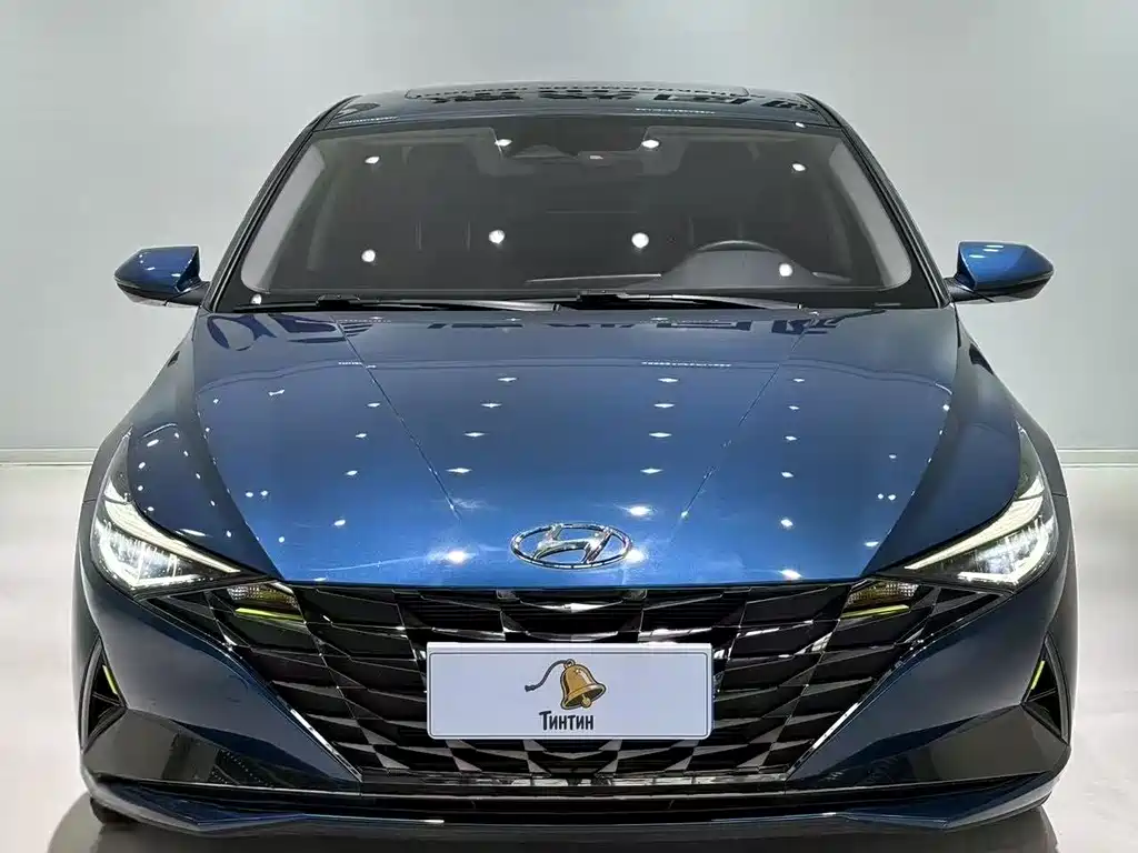 Hyundai Elantra — фото 2
