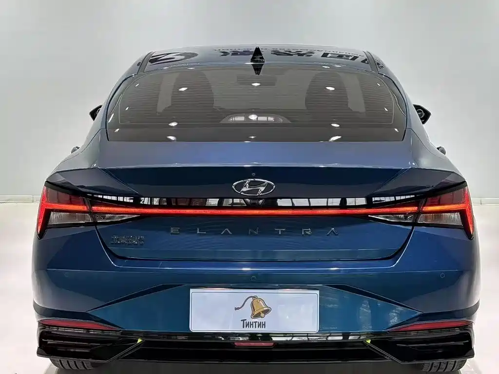 Hyundai Elantra — фото 5