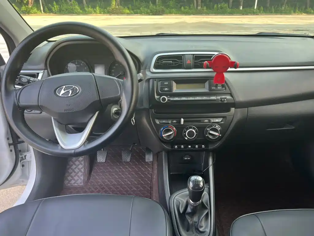 Hyundai Verna — фото 14