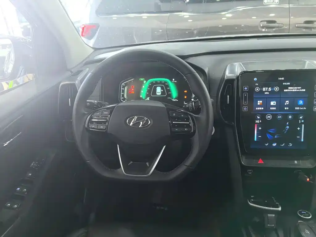 Hyundai ix35 — фото 14