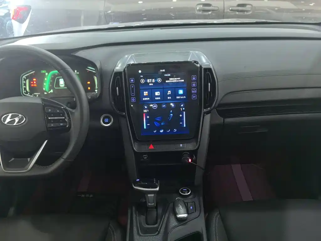 Hyundai ix35 — фото 15
