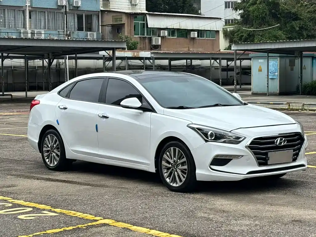 Hyundai Mistra — фото 3