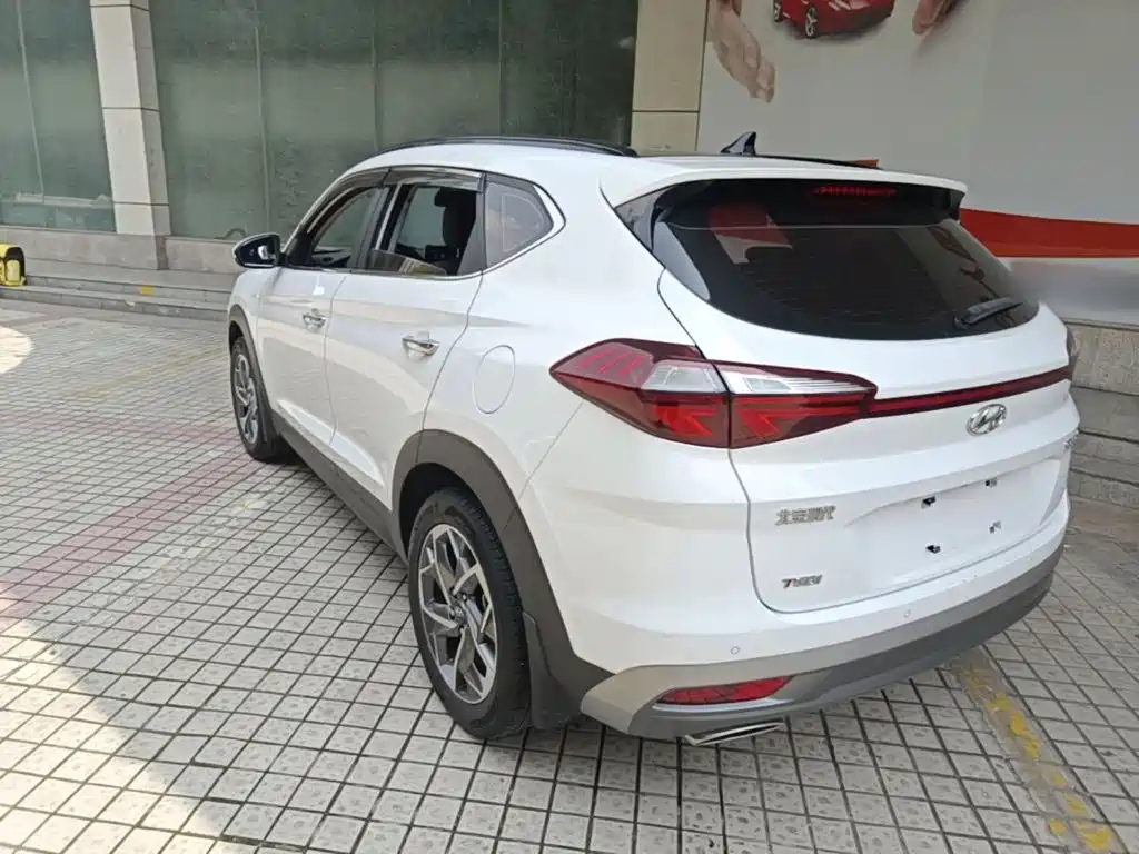 Hyundai Tucson — фото 5