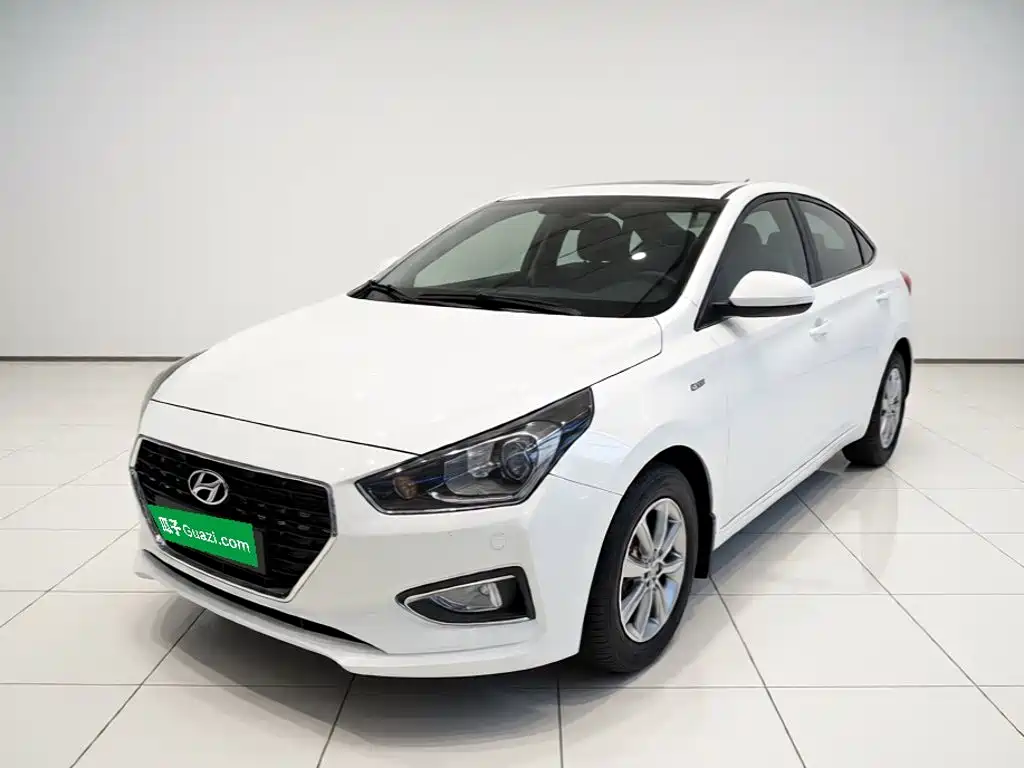 Hyundai Verna — фото 2