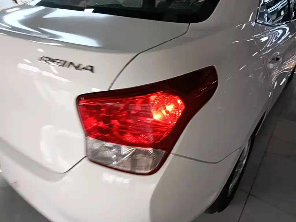 Hyundai Verna — фото 8