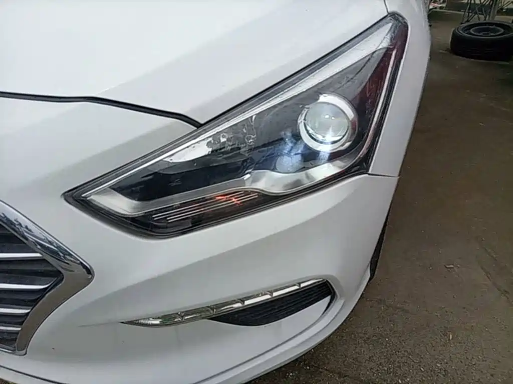 Hyundai Mistra — фото 18