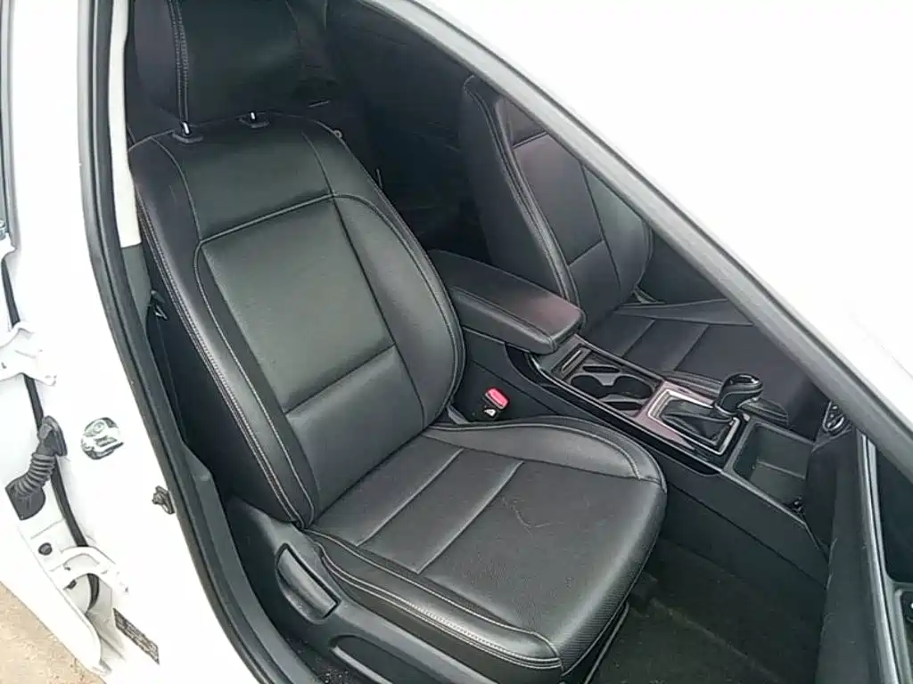 Hyundai Mistra — фото 20