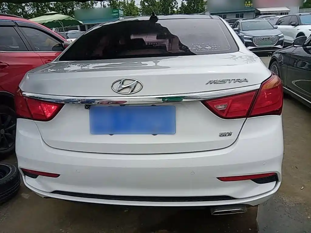 Hyundai Mistra — фото 4