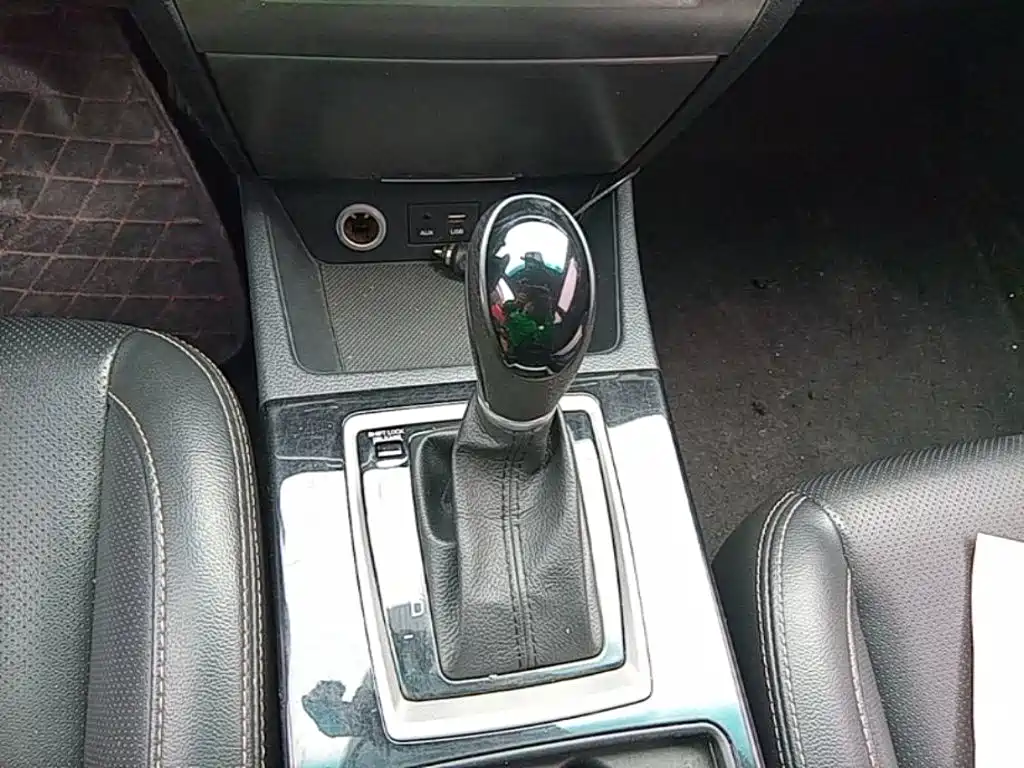 Hyundai Mistra — фото 10