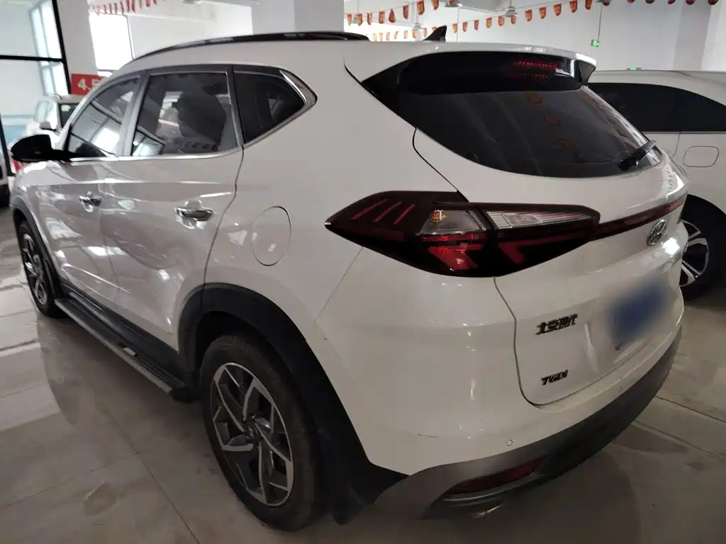Hyundai Tucson — фото 5