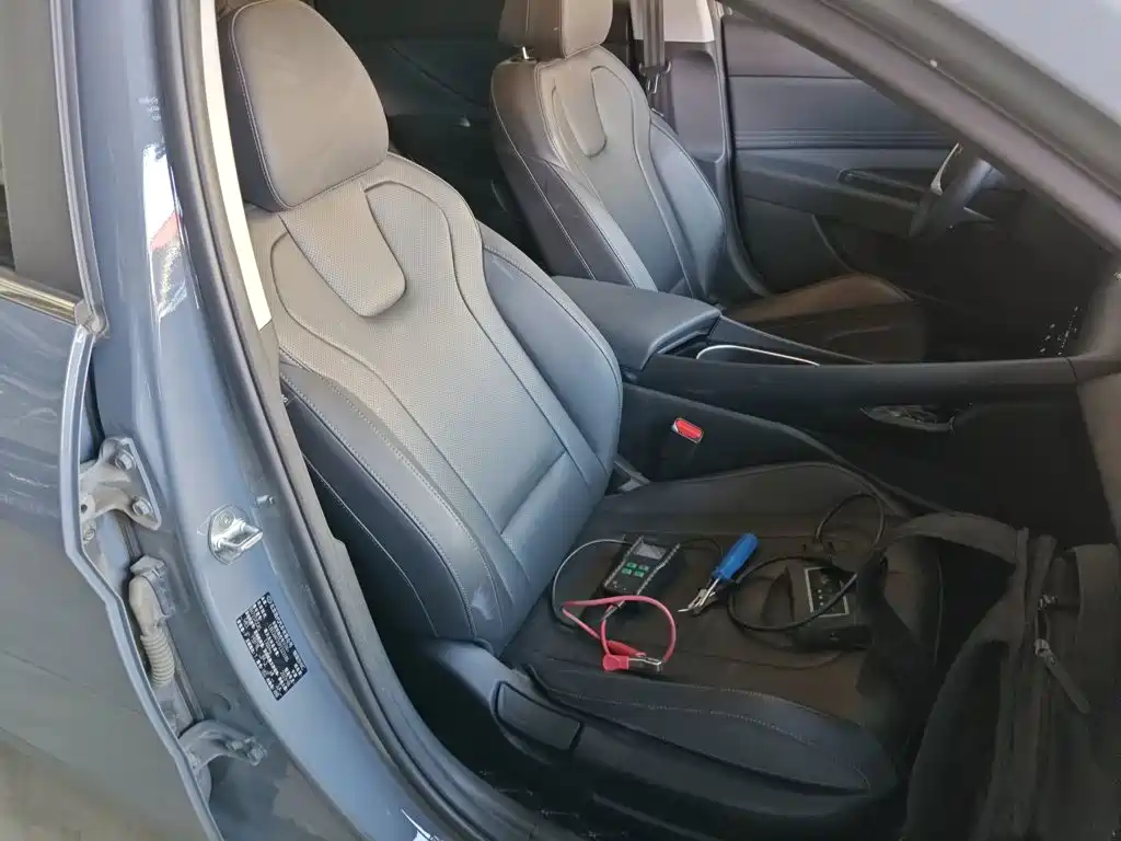Hyundai Elantra — фото 25
