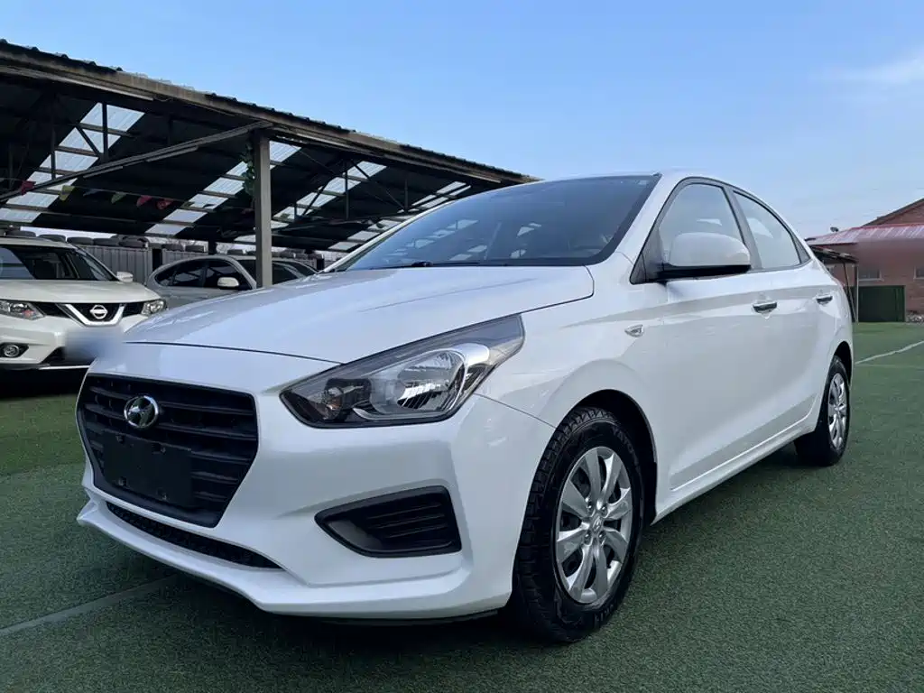 Hyundai Verna — фото 2