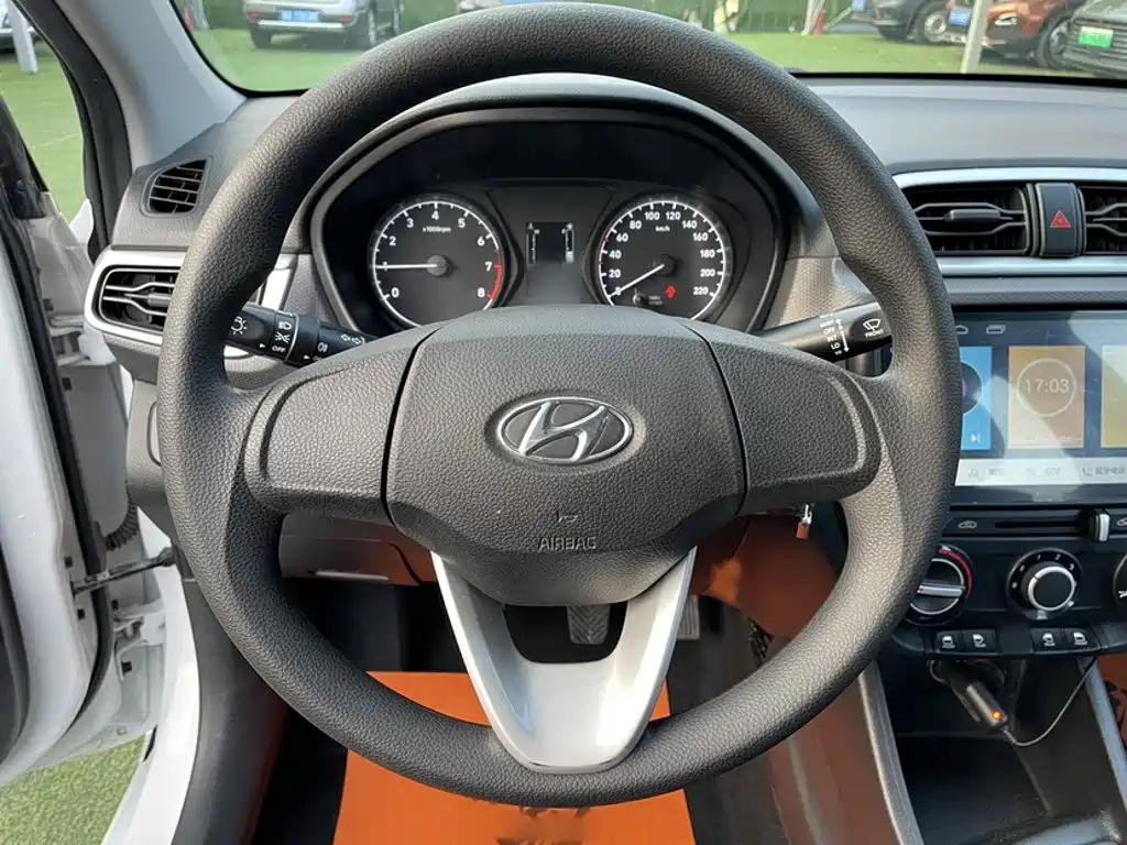 Hyundai Verna — фото 19