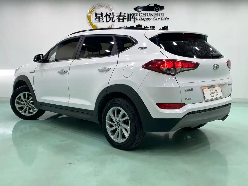 Hyundai Tucson — фото 7