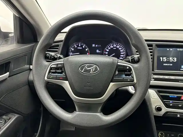 Hyundai Elantra — фото 6