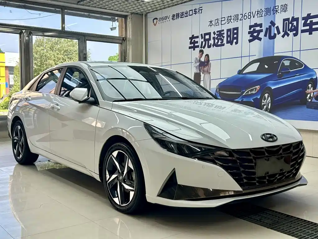 Hyundai Elantra — фото 3