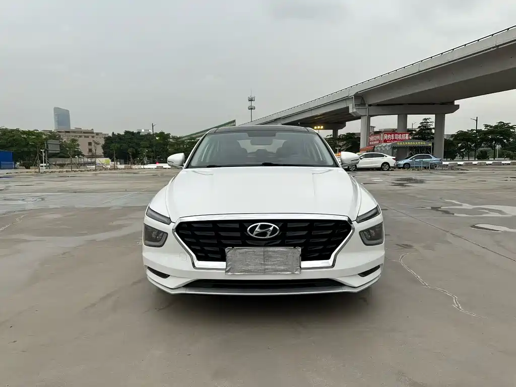 Hyundai Mistra — фото 2